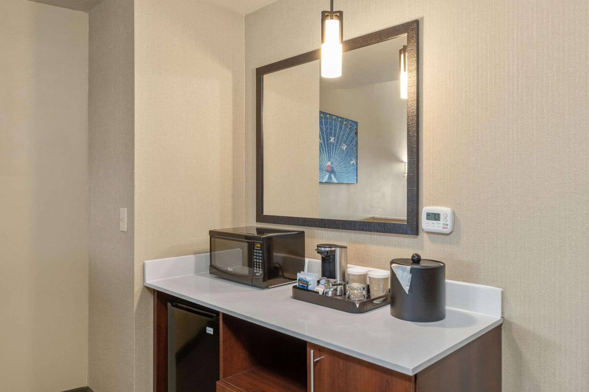 Cambria Hotel Plano - Frisco Экстерьер фото