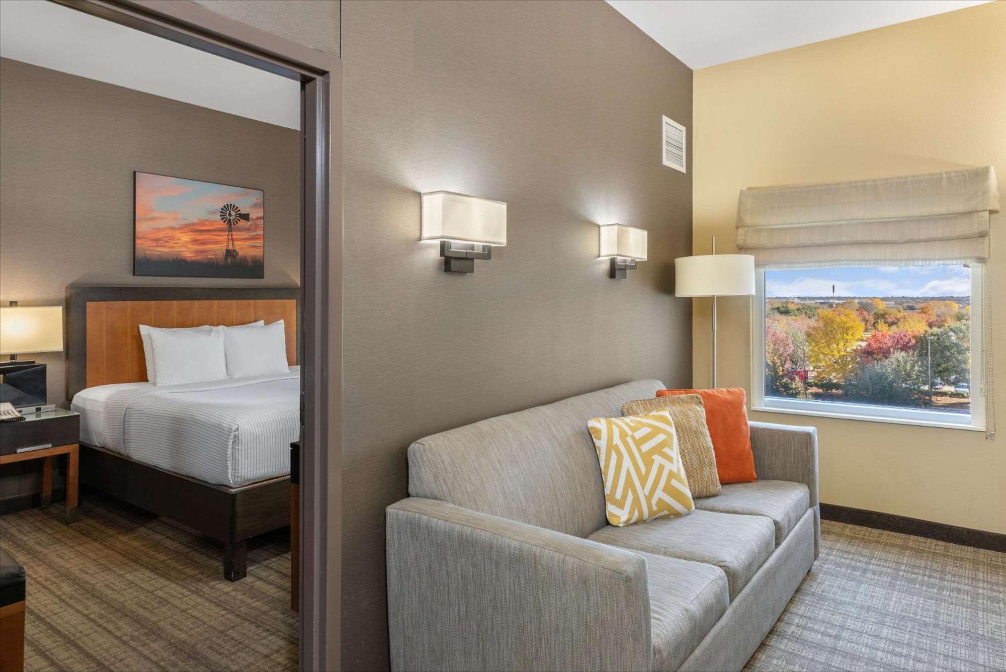 Cambria Hotel Plano - Frisco Экстерьер фото